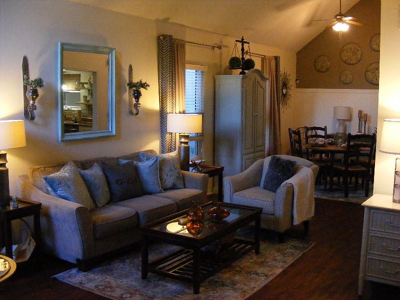 Furnished Finder property 403818_1 photo 11