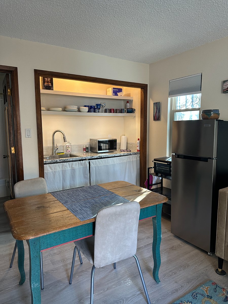 Furnished Finder property 403826_1 photo 5