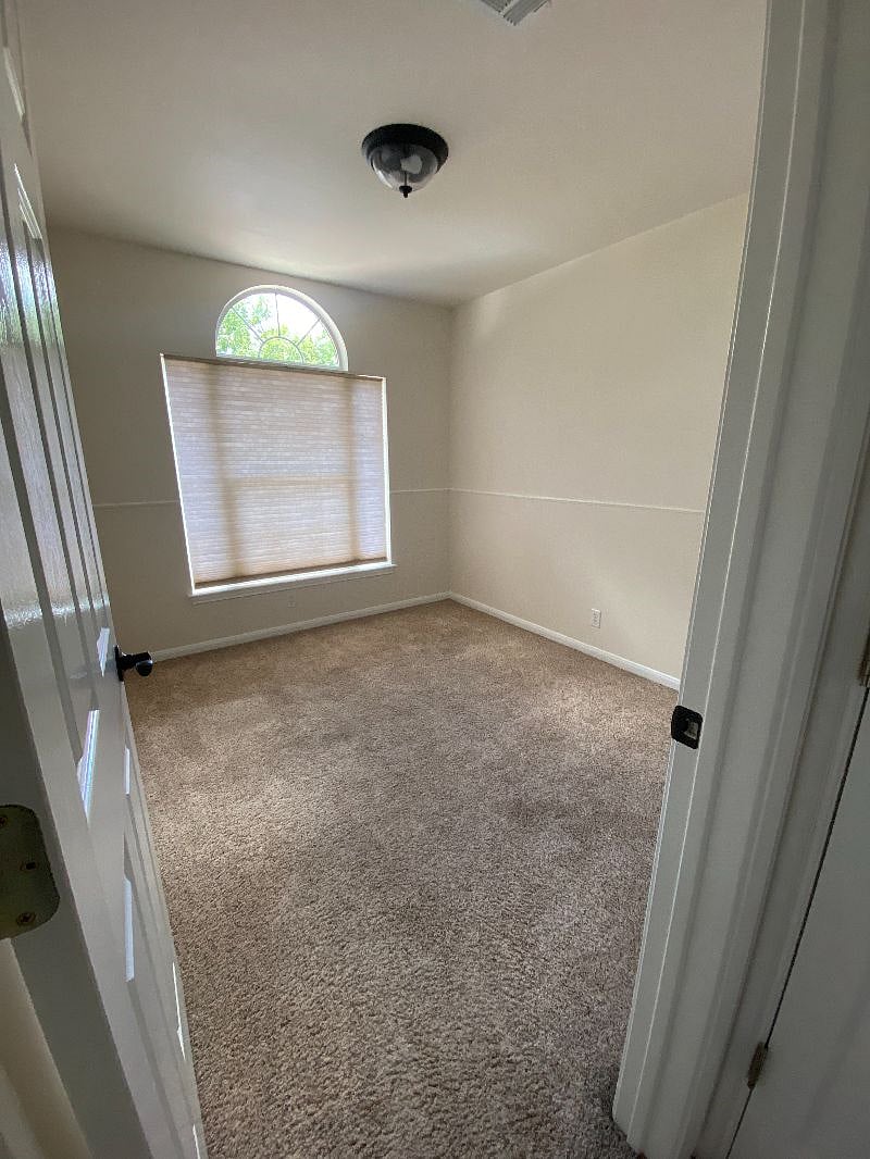 Furnished Finder property 403849_1 photo 19