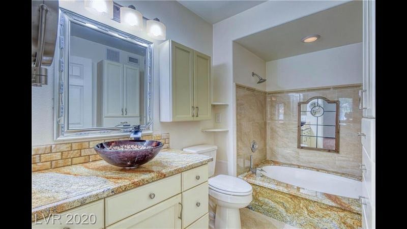 Furnished Finder property 403917_1 photo 12