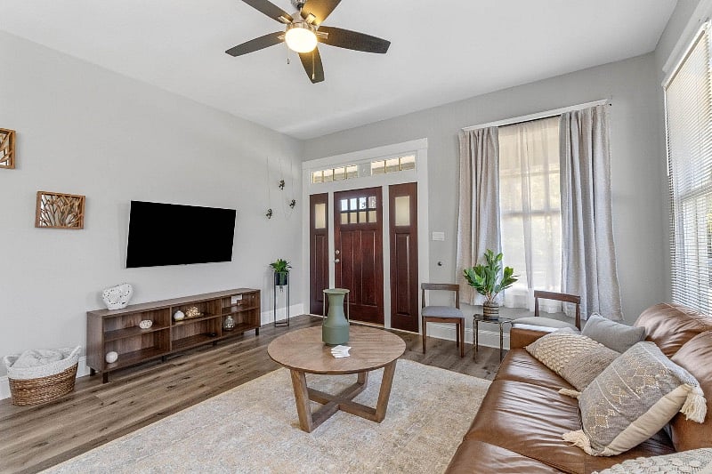 Furnished Finder property 403931_1 photo 9