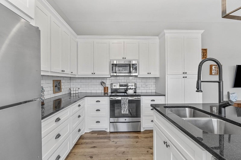 Furnished Finder property 403931_1 photo 12