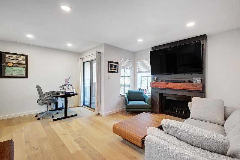 Furnished Finder property 403937_1 photo 4