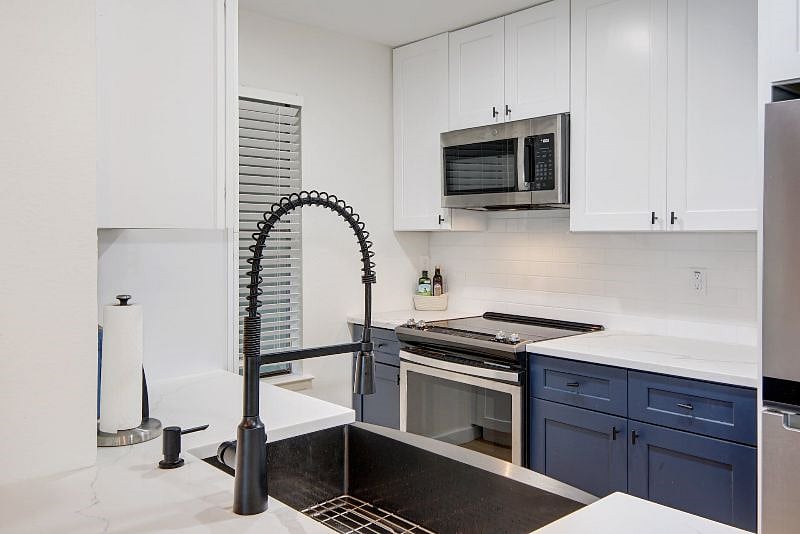 Furnished Finder property 403937_1 photo 11