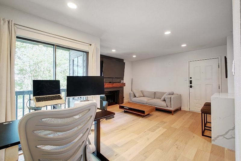 Furnished Finder property 403937_1 photo 13