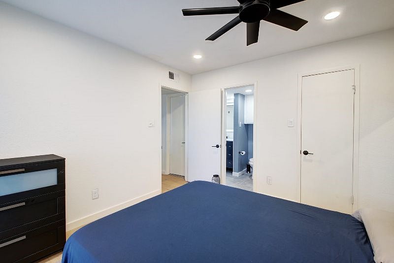 Furnished Finder property 403937_1 photo 16