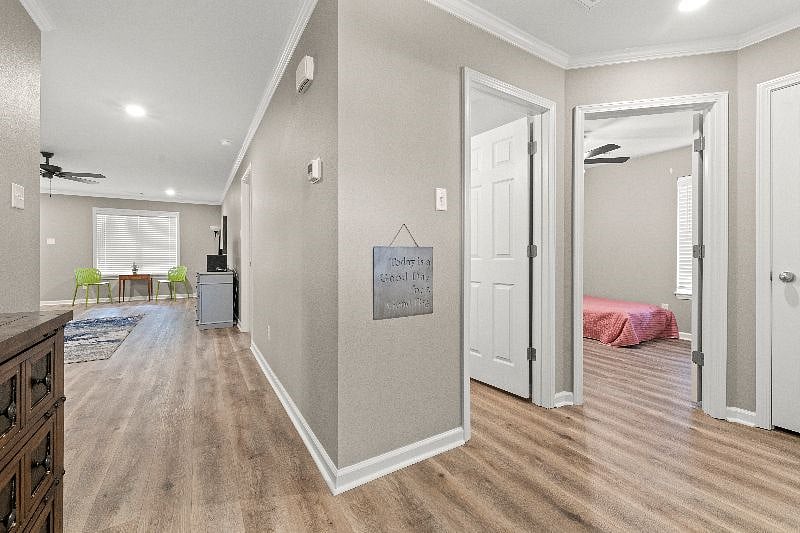 Furnished Finder property 403986_1 photo 11