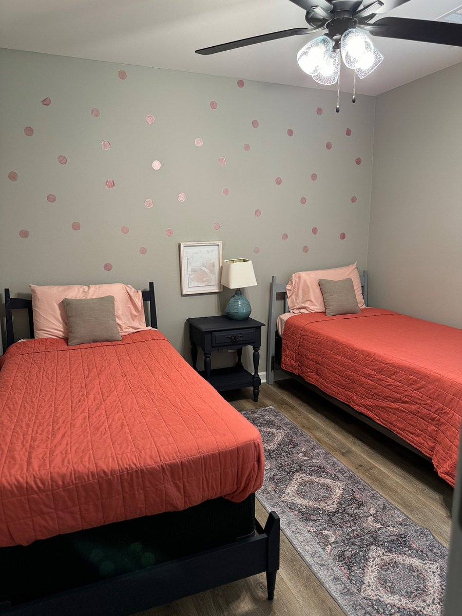 Furnished Finder property 403986_1 photo 25