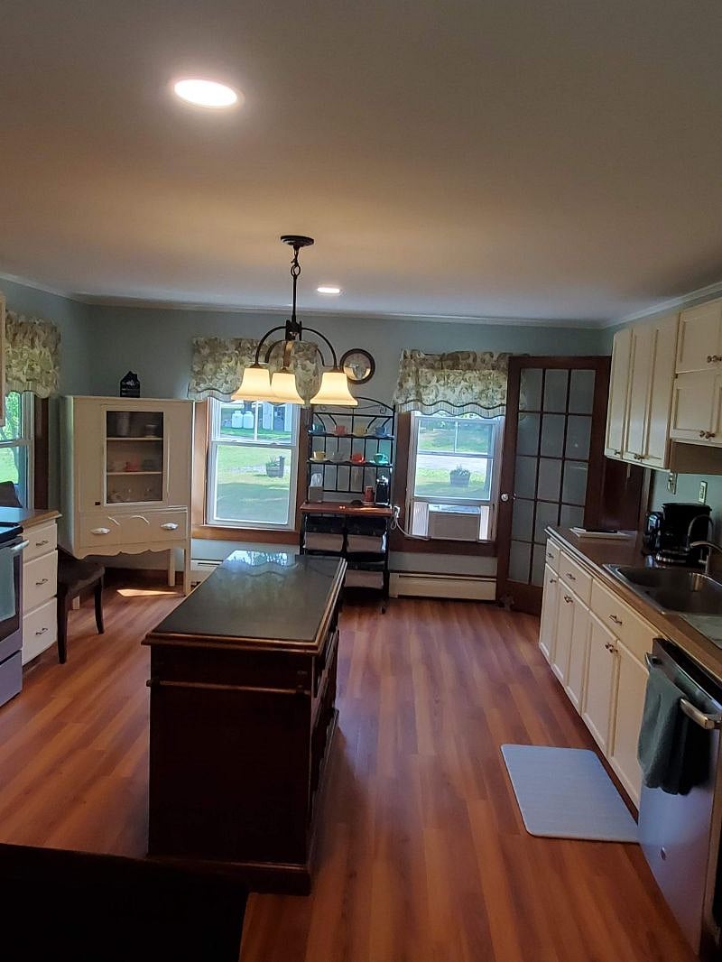 Furnished Finder property 404015_1 photo 5