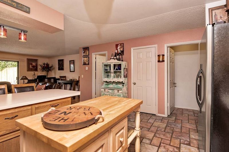 Furnished Finder property 404053_1 photo 7