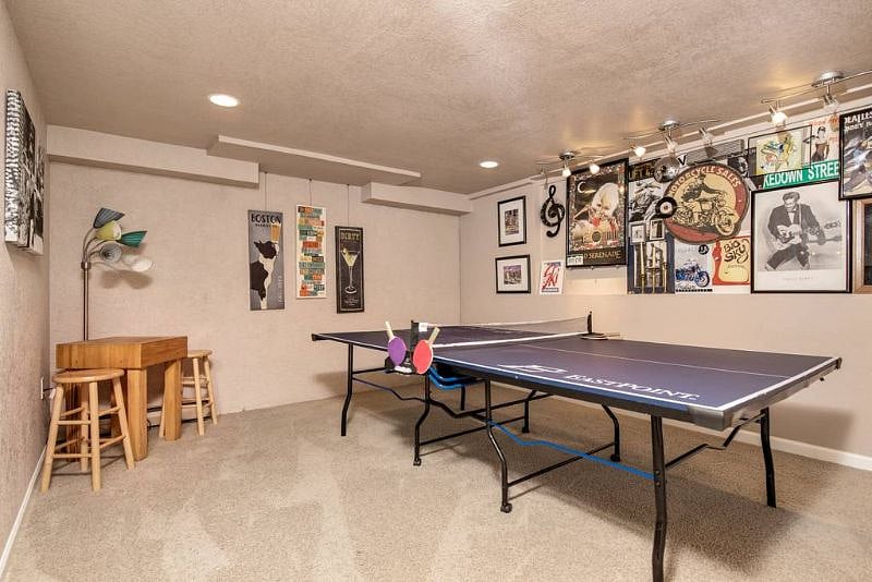 Furnished Finder property 404053_1 photo 13
