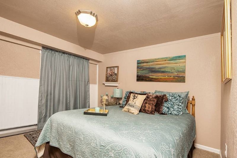 Furnished Finder property 404053_1 photo 14