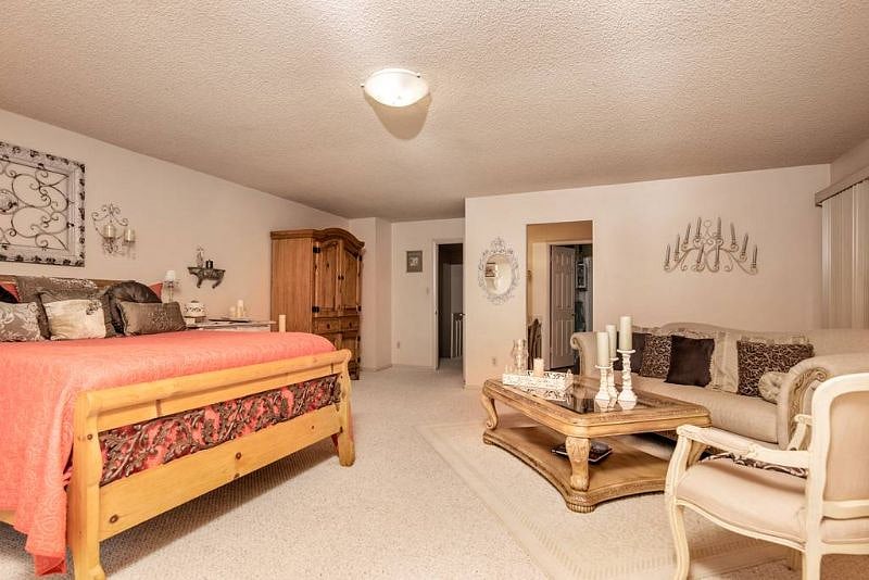Furnished Finder property 404053_1 photo 15