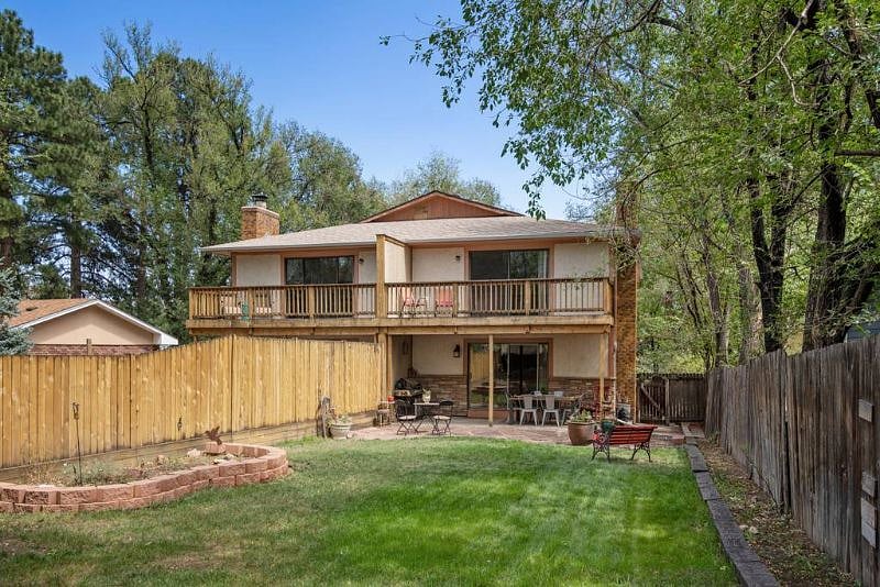 Furnished Finder property 404053_1 photo 23