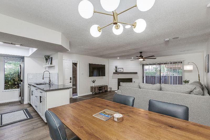 Furnished Finder property 404057_1 photo 4