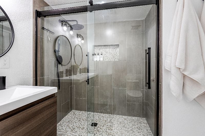 Furnished Finder property 404057_1 photo 12