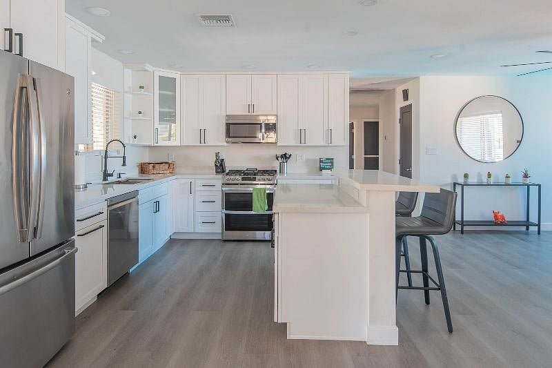 Furnished Finder property 404087_1 photo 6