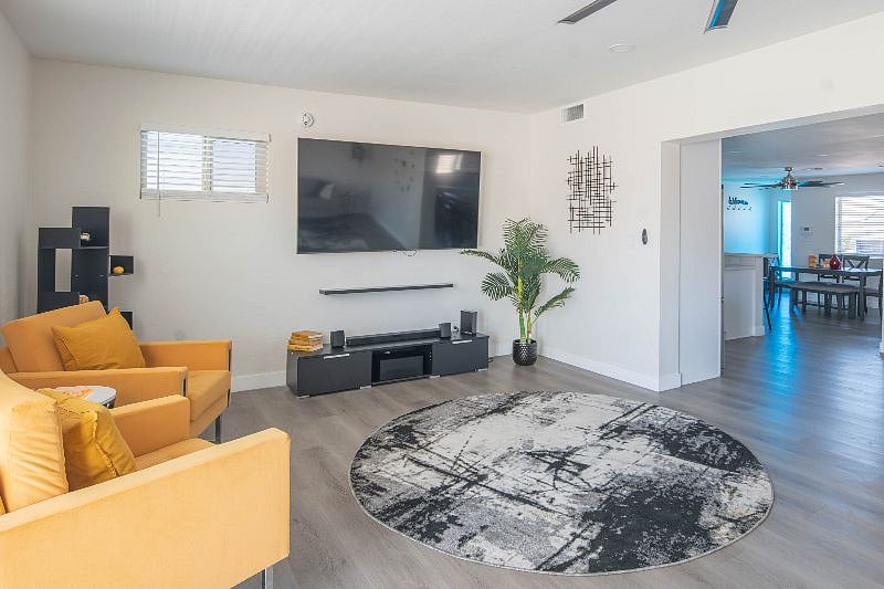 Furnished Finder property 404087_1 photo 4