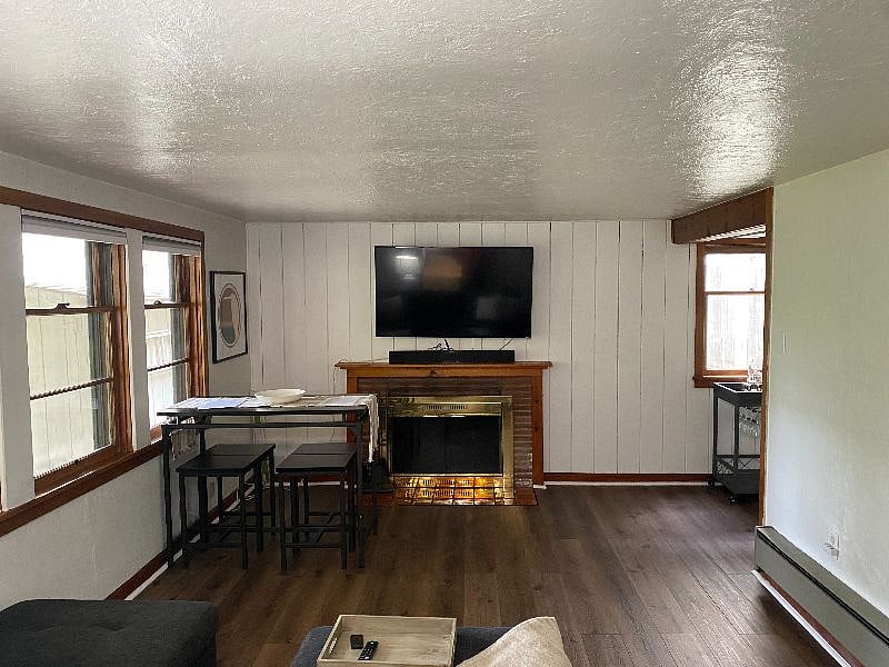 Living room with fireplace