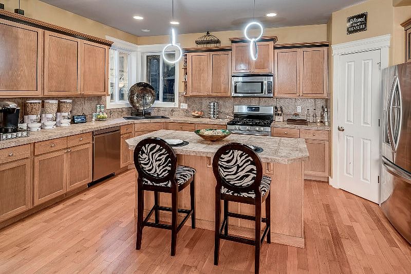Furnished Finder property 404132_1 photo 12