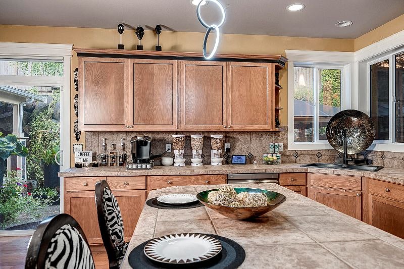 Furnished Finder property 404132_1 photo 13