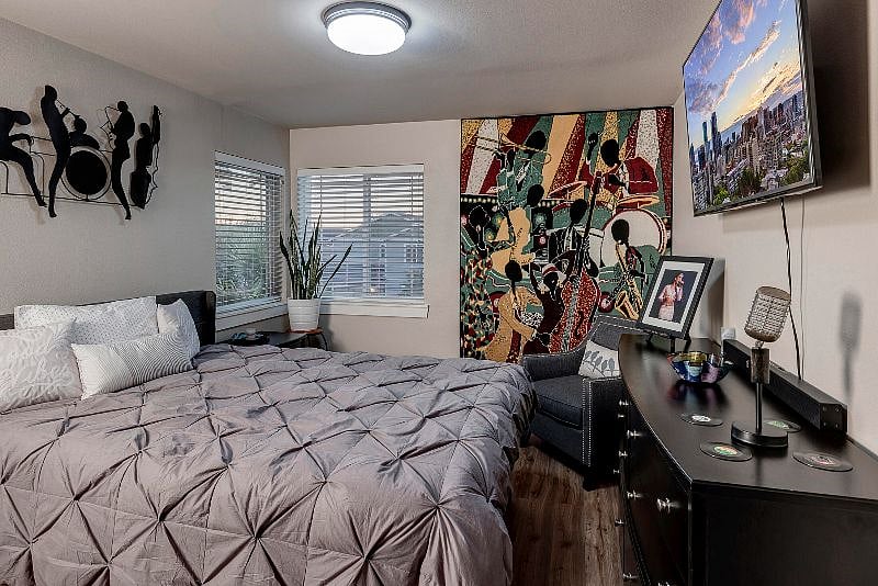 Furnished Finder property 404132_1 photo 18