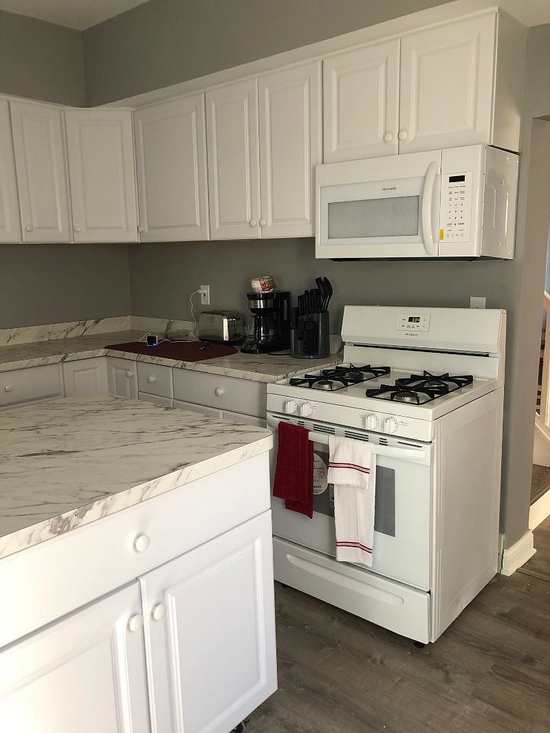 Furnished Finder property 404140_1 photo 3