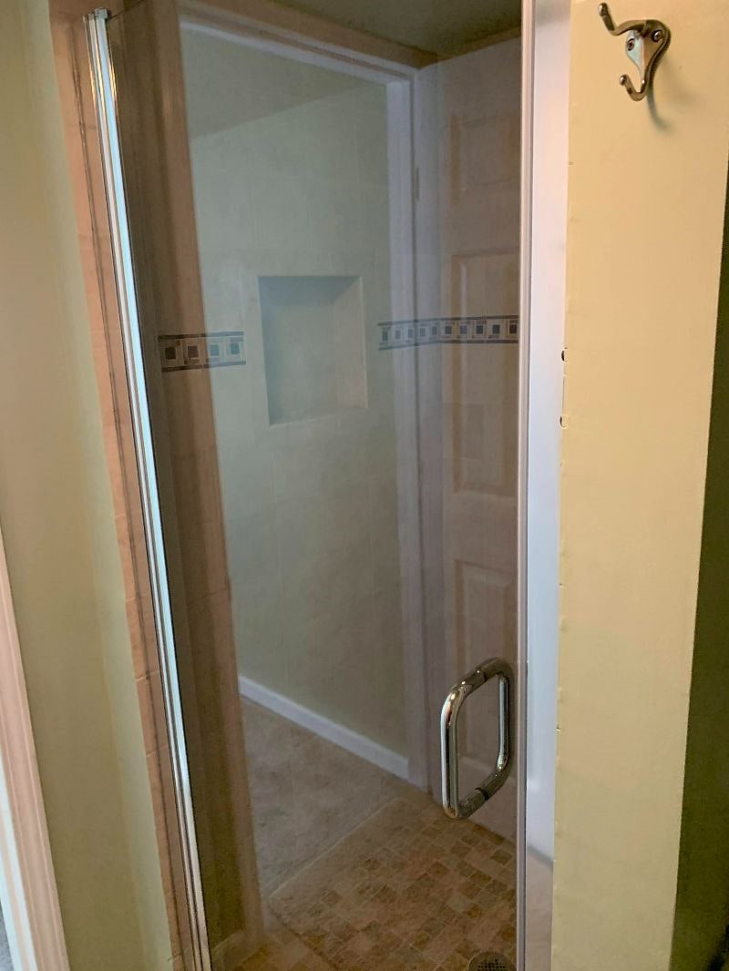 Furnished Finder property 404157_1 photo 20