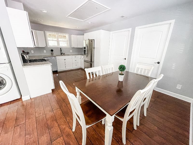 Furnished Finder property 404170_1 photo 6
