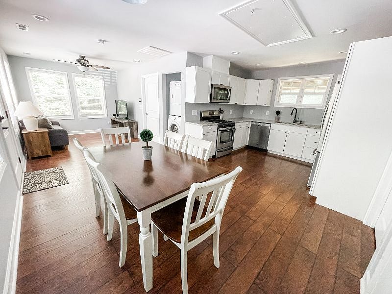 Furnished Finder property 404170_1 photo 5