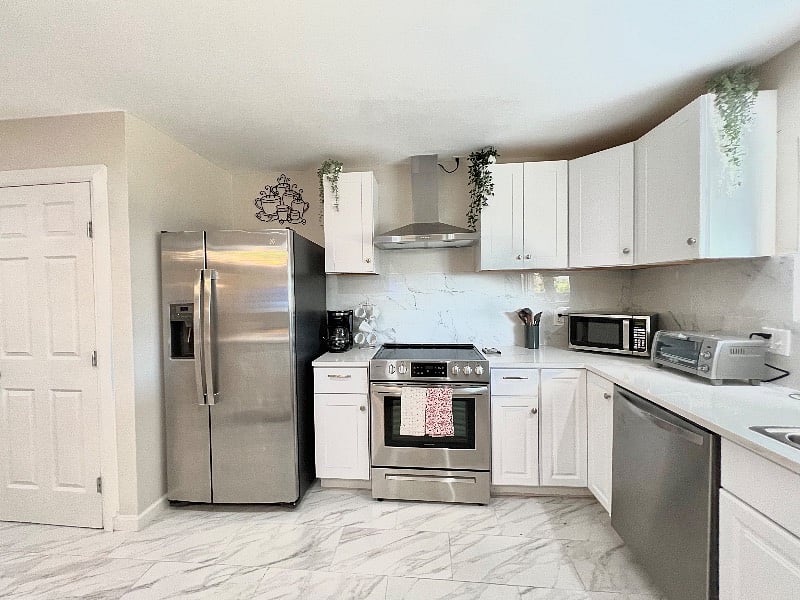Furnished Finder property 404252_1 photo 12