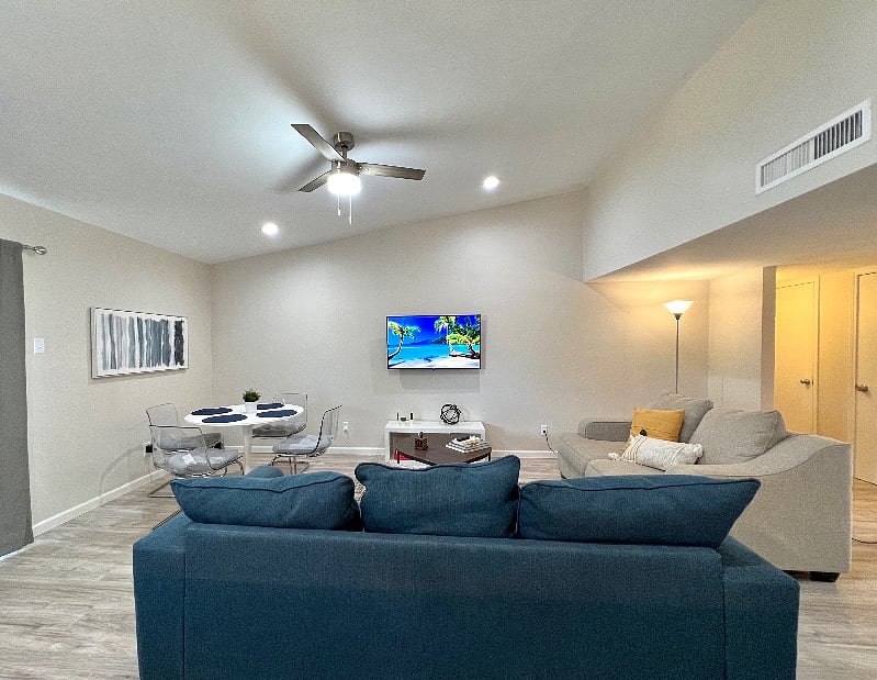 Furnished Finder property 404252_1 photo 9