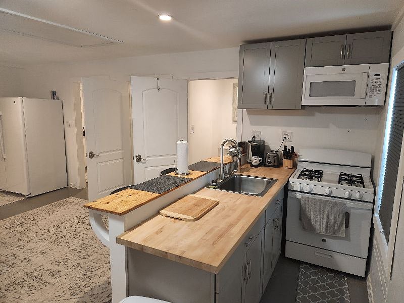 Furnished Finder property 404289_1 photo 3