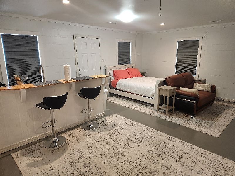 Furnished Finder property 404289_1 photo 4