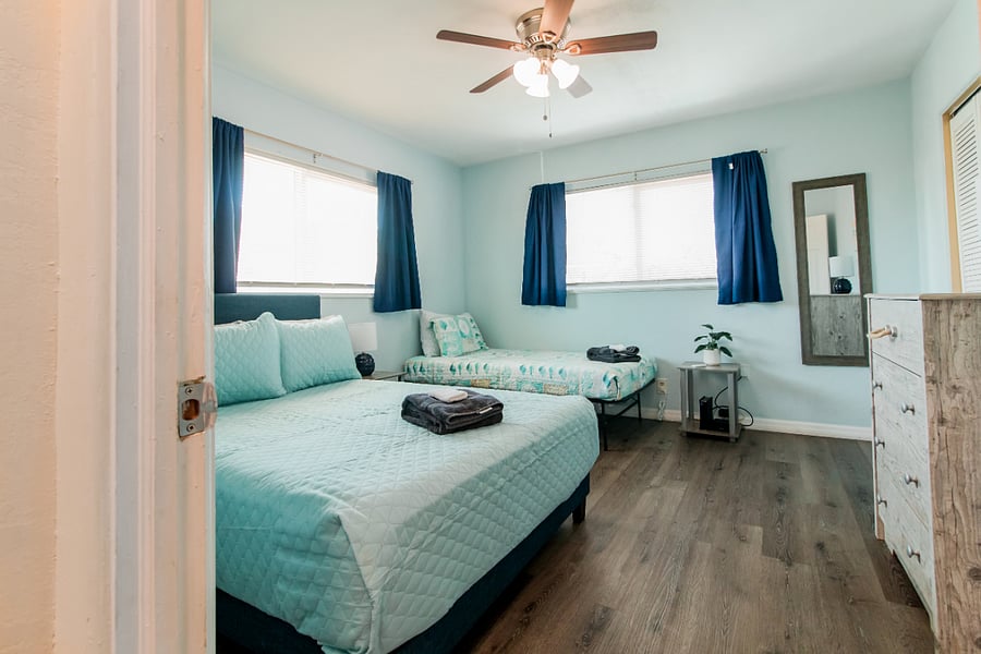 Second bedroom