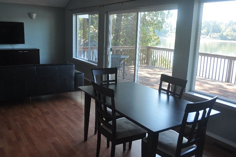 Furnished Finder property 404311_1 photo 8