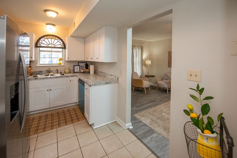 Furnished Finder property 404327_1 photo 10