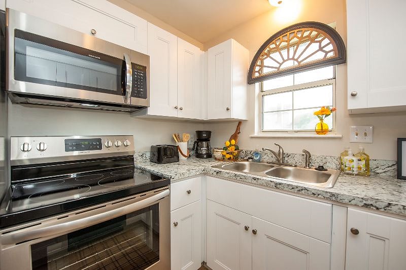 Furnished Finder property 404327_1 photo 12