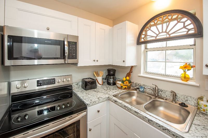 Furnished Finder property 404327_1 photo 3