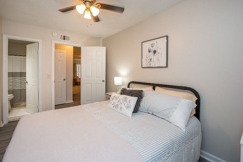 Furnished Finder property 404327_1 photo 21