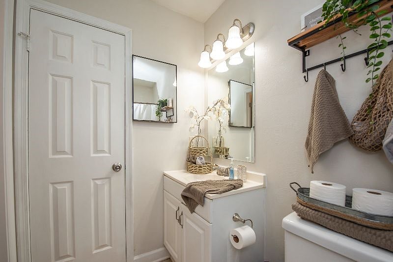 Furnished Finder property 404327_1 photo 28