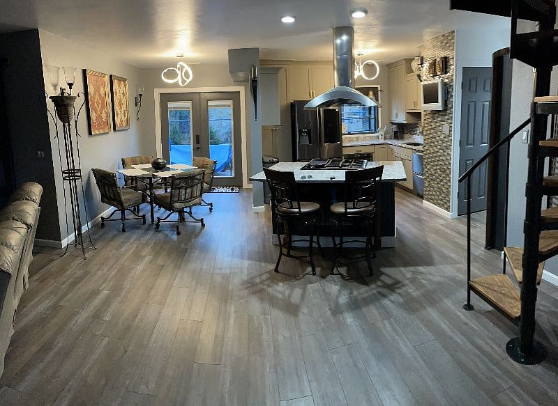 Furnished Finder property 404349_2 photo 9