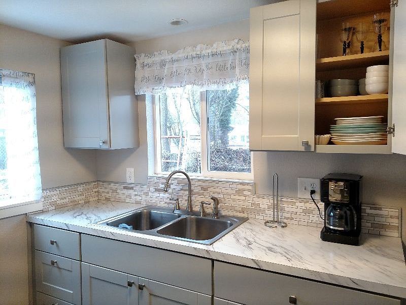 Furnished Finder property 404351_1 photo 7