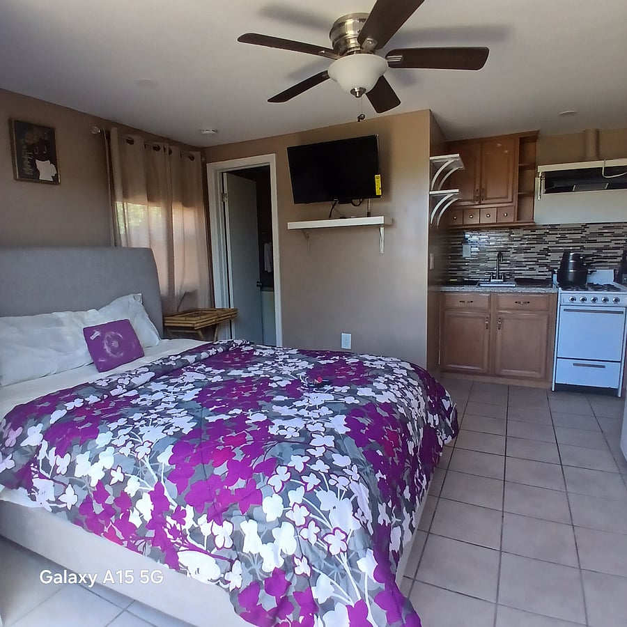 Furnished Finder property 404357_1 photo 5