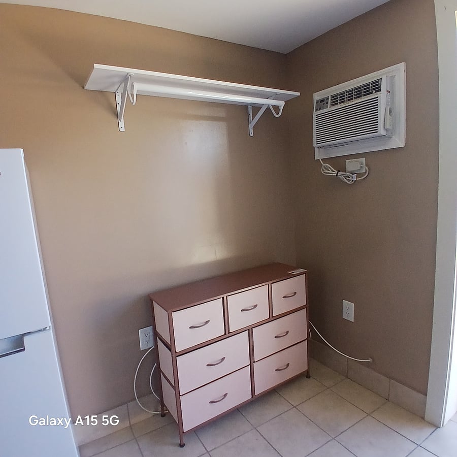 Furnished Finder property 404357_1 photo 6