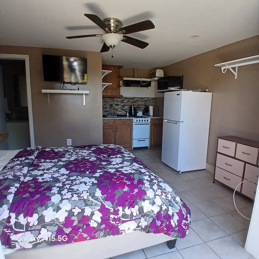 Furnished Finder property 404357_1 photo 8