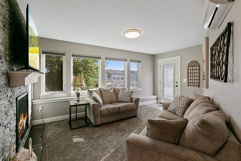 Furnished Finder property 404371_1 photo 3