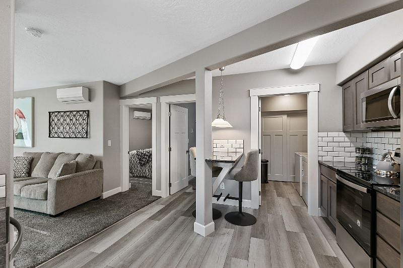 Furnished Finder property 404371_1 photo 4