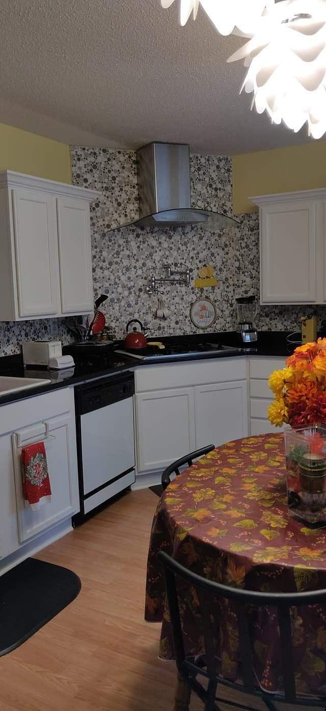 Furnished Finder property 404372_1 photo 8