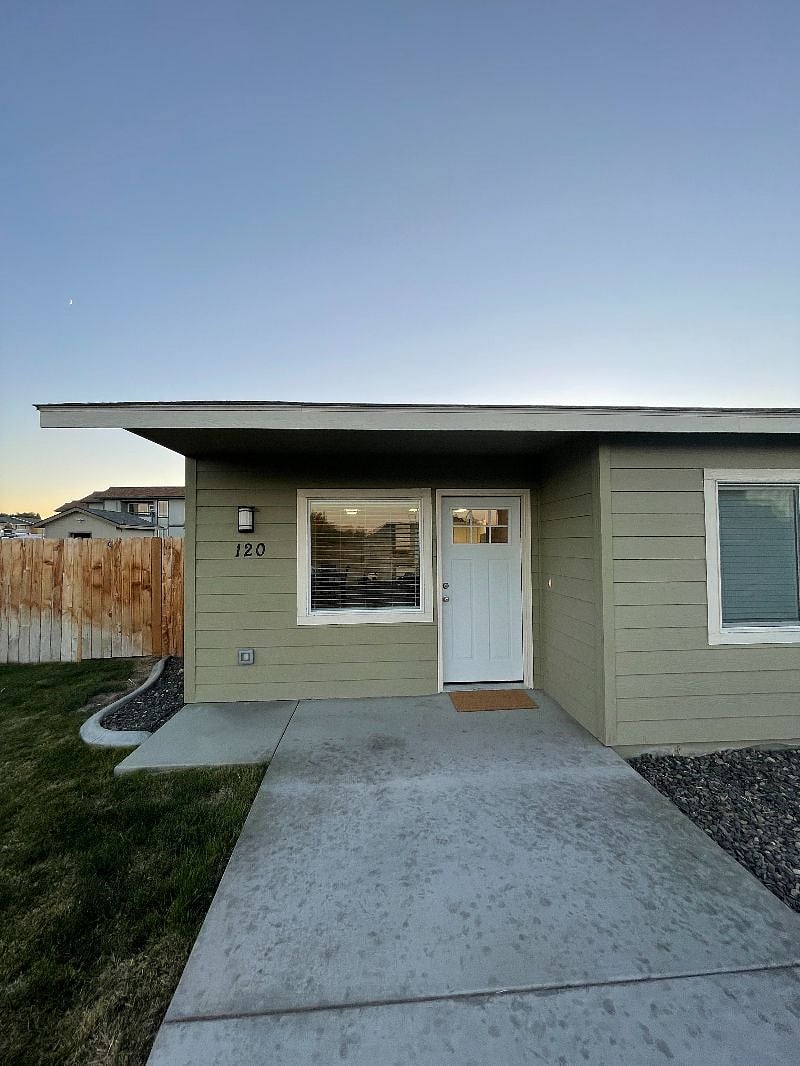 Furnished Finder property 404409_1 photo 23